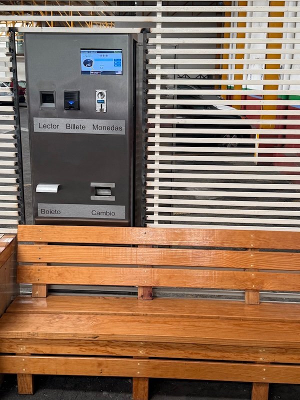 Cajero de Cobro Automático. Estacionamiento, Softeck
